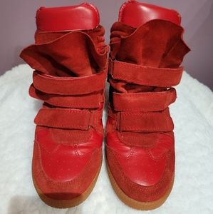Wedge sneaker